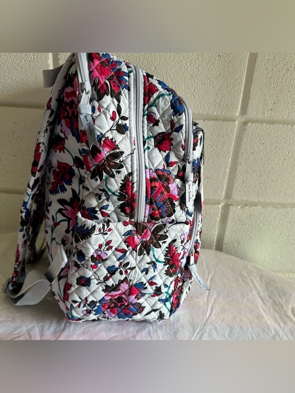 NWT Vera Bradley Essential Large Backpack  Vineyard Floral - Picture 5 of 9